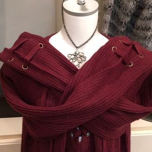 Pretty Maroon V Neck with Ties